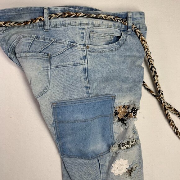 Hot Kiss Skinny Jeans Boho Black White Patched Distressed Light Denim Size 14 - Picture 7 of 12